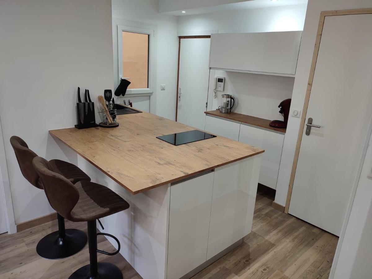 Studio De Charme En Pierres - Hyper Centre Appartement Pau Buitenkant foto